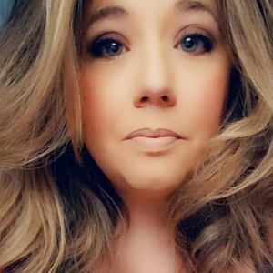 Meet your Posher, Ellen